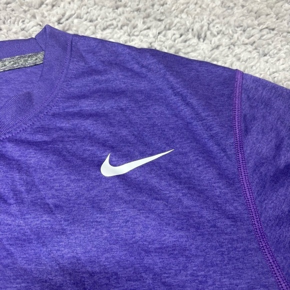 Nike Shirt Mens Large Drifit Activewear Crewneck Purple Running Gym Training - Picture 2 of 4